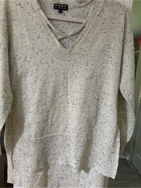 Poof! Cream Speckled V-Neck Pullover Sweater